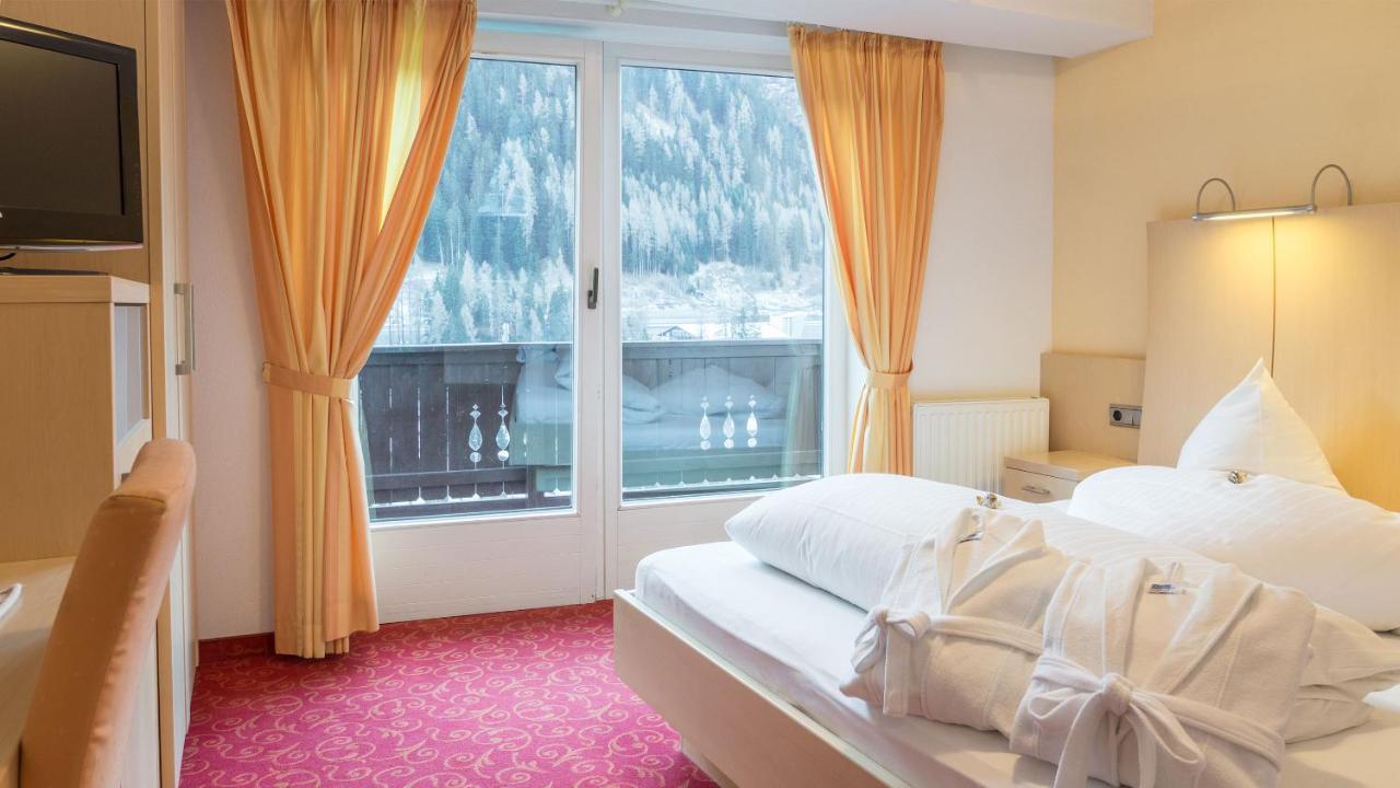 Haus Battisti Hotel ซังคท์อันทอนอัมอาร์ลแบร์ก ภายนอก รูปภาพ