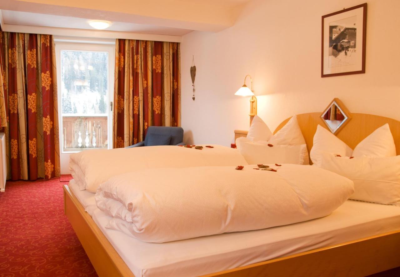 Haus Battisti Hotel ซังคท์อันทอนอัมอาร์ลแบร์ก ภายนอก รูปภาพ
