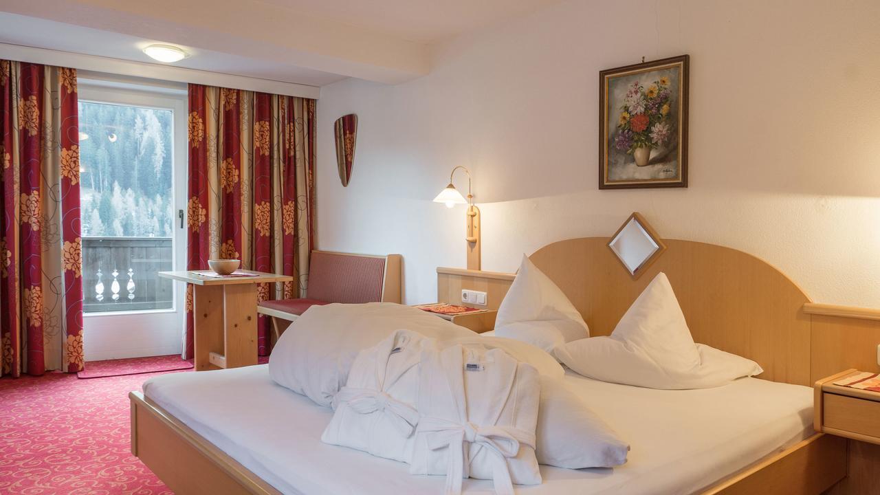 Haus Battisti Hotel ซังคท์อันทอนอัมอาร์ลแบร์ก ภายนอก รูปภาพ